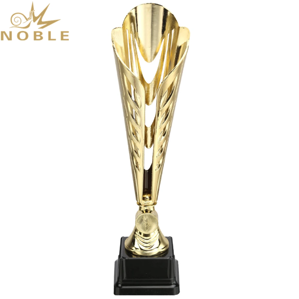 High Quality New Design Custom Shiny Gold Plastic Trophy for Sports Games 1