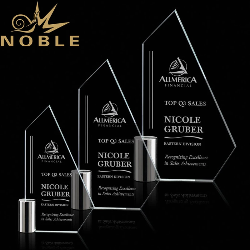 2020 New Design Crystal Plaque Trophy with Metal Base 1