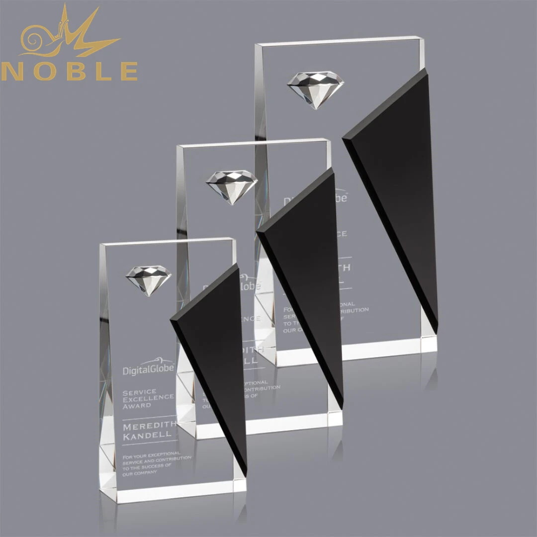 New Design High Quality Crystal Wedge Trophy with Diamond 1
