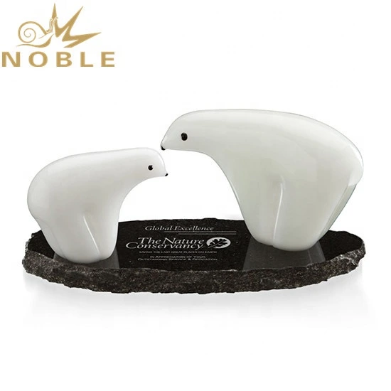 New Design Home Decoration Hand Blown Art Glass Polar Bear Figurine Award 1