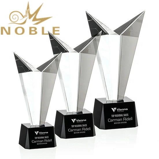 Striking Optical Crystal Award with Free Engraving 1