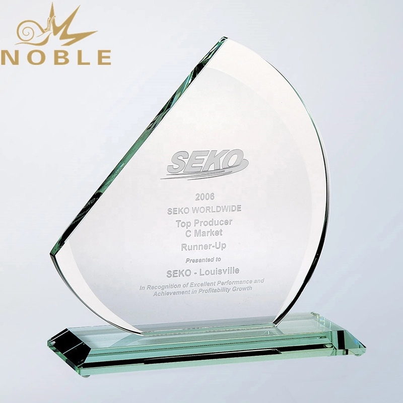 Cheap New Design Custom Glass Award Trophy 1