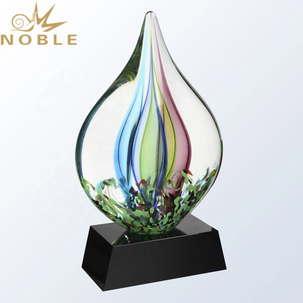 High Quality Hand Blown Unique Design Art Glass Award Trophy 1