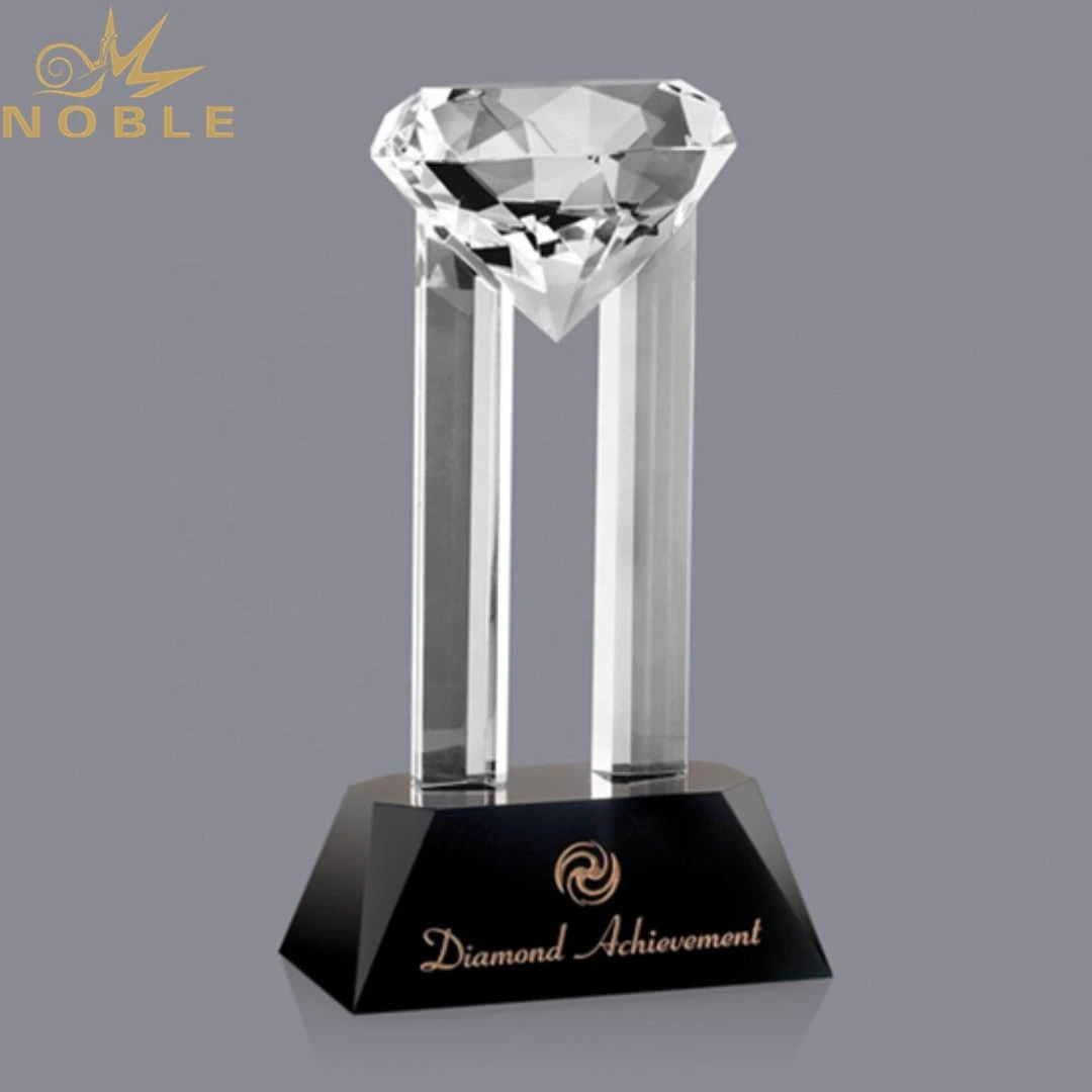 New Design Custom Diamond Crystal Award Trophy 1