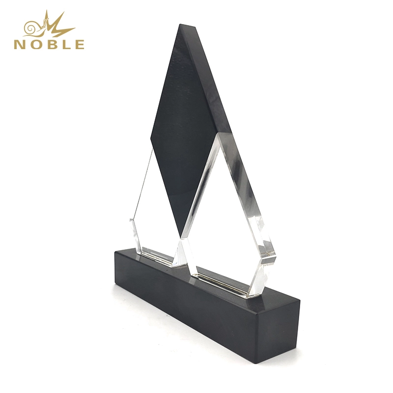 Noble Free Engraving Custom Crystal Pyramid Plaque Awards 1