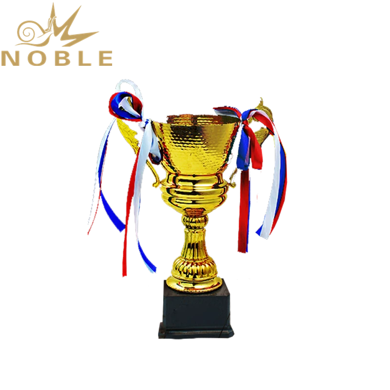 Shiny Gold Metal Bodybuilding Trophy Cups 1