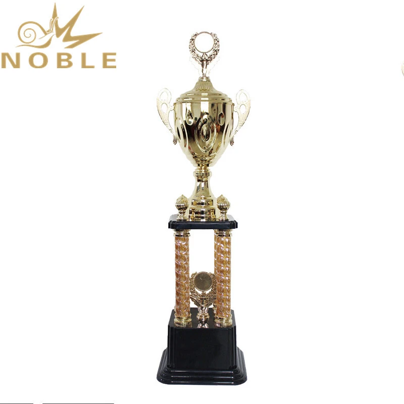 Popular New Design Stock Available Metal Four Column Trophy Cups 1