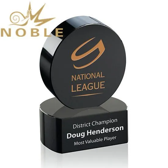 Noble custom sports Crystal Hockey Puck Award 1