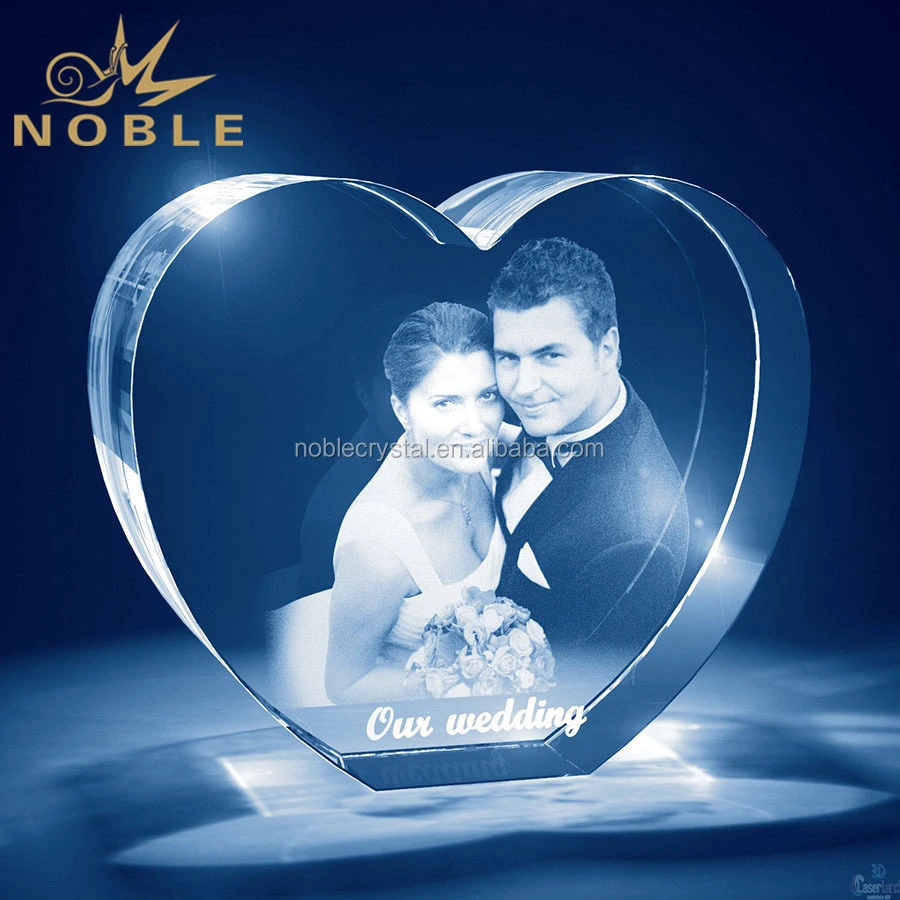 Custom 3D Laser Engraving Wedding Gifts Crystal Heart Award 1