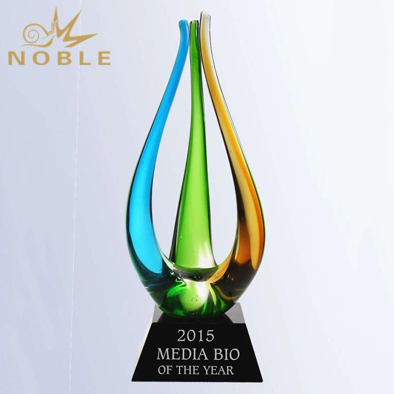 New Design Best Selling Custom Color Hand Blown Art Glass Trophy 1