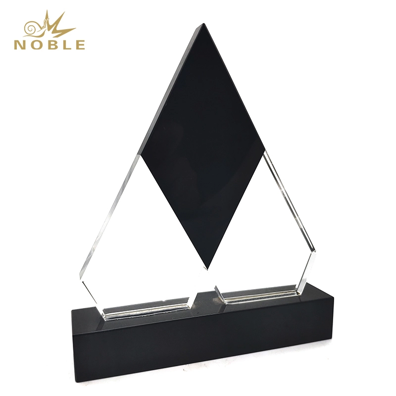 Noble Free Engraving Custom Crystal Pyramid Plaque Awards1 1