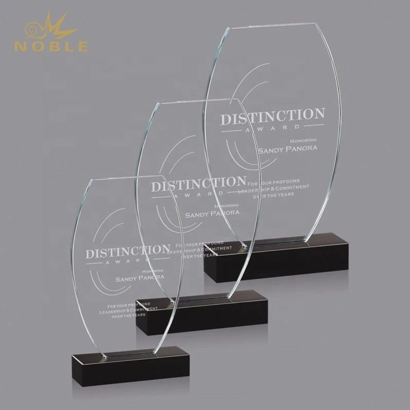 Custom Engraving Optical Crystal Award with Black Base 1