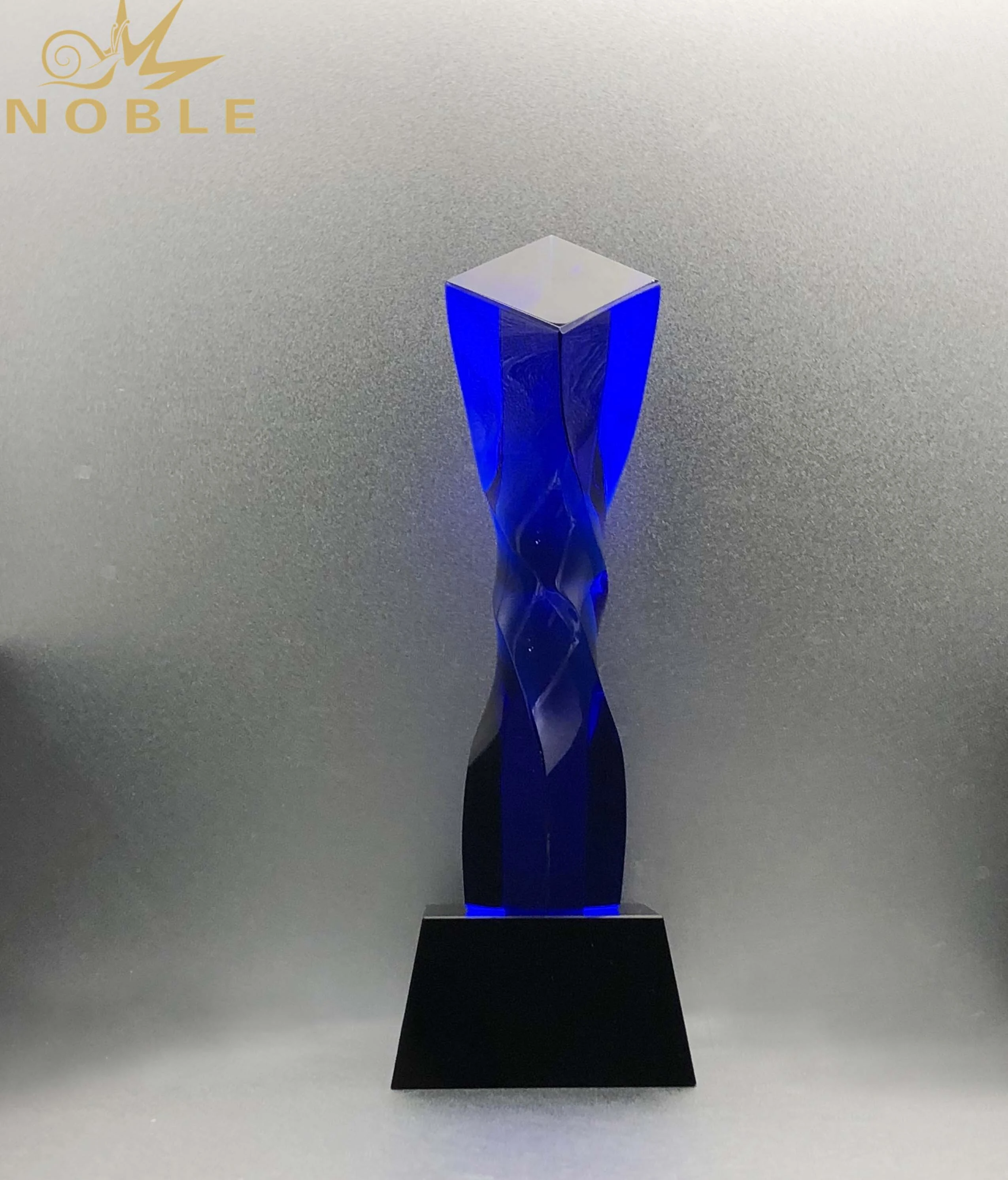 Wholesale Colored Crystal Twisted Column Trophy Award 1