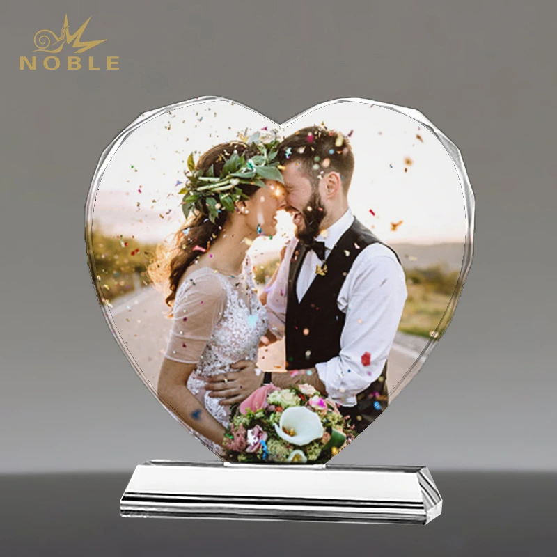 Popular Custom Plaque Crystal Wedding Souvenir Favor Crystal love Heart Gifts 1