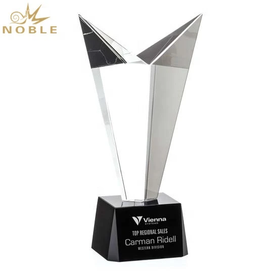 High Quality Peak Crystal Custom Award Trophy1 1
