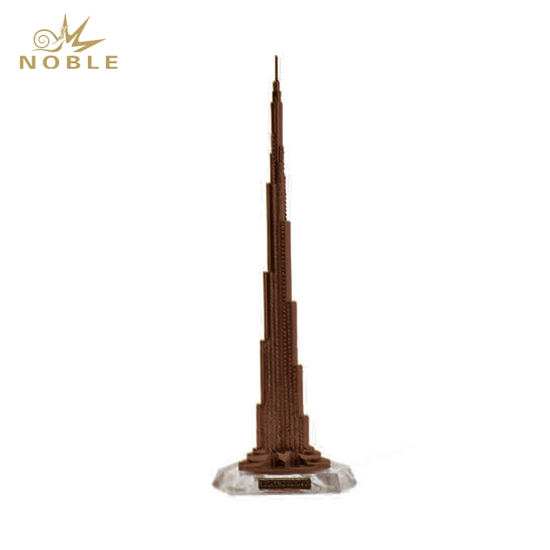 Dubai Famous Land Mark Gift Tourist Souvenir Metal Burj Khalifa Tower on Crystal Base 1