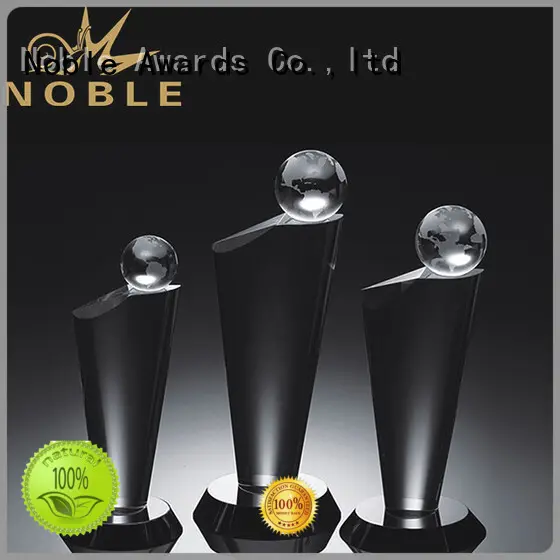 Noble Awards at discount Crystal Trophy Award supplier For Sport games 1