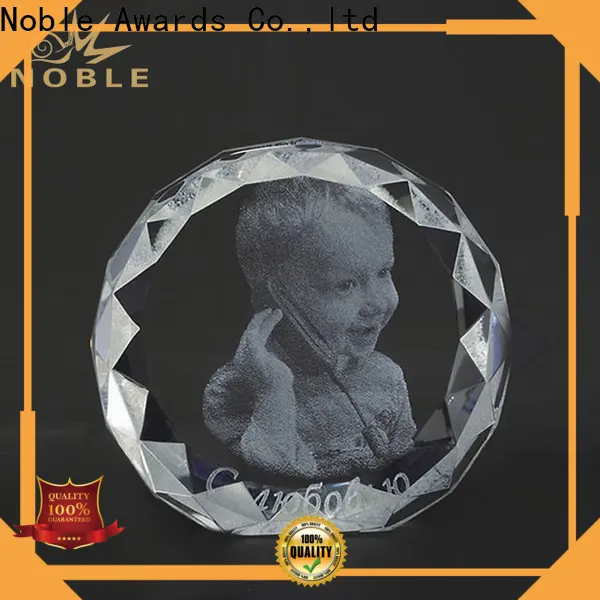high-quality Crystal trophies premium glass OEM For Sport games1 1