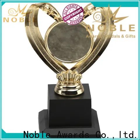 latest glass trophy Transparent free sample For Awards 1