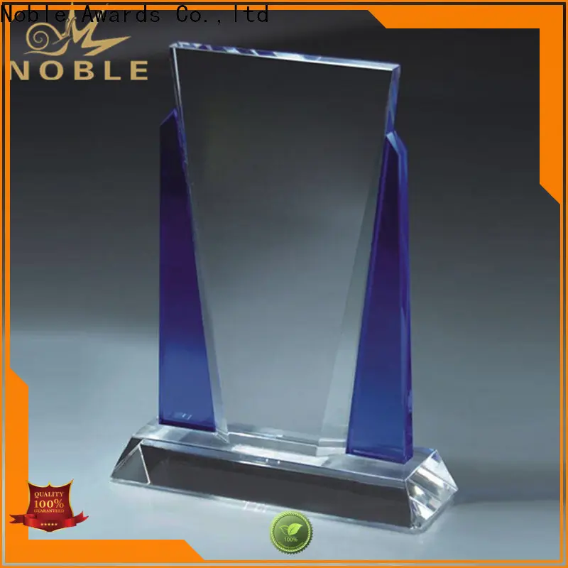 Noble Awards jade crystal glass soccer trophies for wholesale For Gift 1