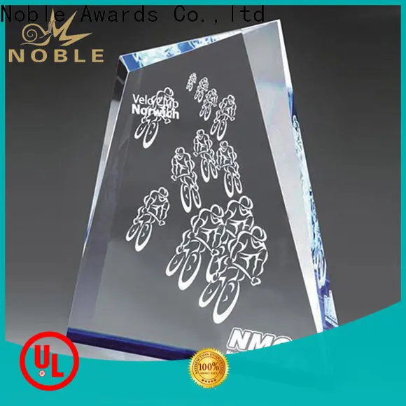 latest bespoke crystal soccer trophy premium glass buy now For Gift 1