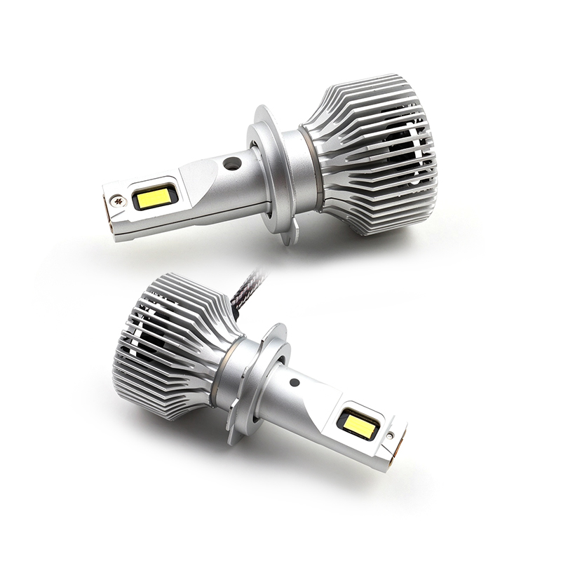 H4 LED Headlight Bulb 200W 18000LM 6000K 12V-24V Universal High Output Lighting Upgrade for Cars and Trucks 3