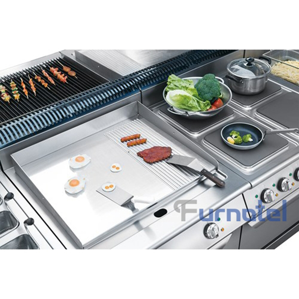 700 Series Electric 2/3 Flat 1/3 Grooved Griddle With Cabinet 6