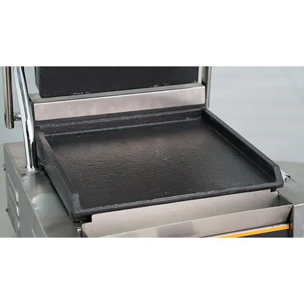 Compact Single Plate Electric Grill (Model CW-811B) - Ideal for Kitchen Grilling 2