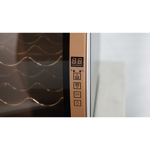 Shinelong BW-25D2 Wine Cabinet: Space-Saving, 8-Bottle Capacity, 8-18℃ Temperature Range. 5