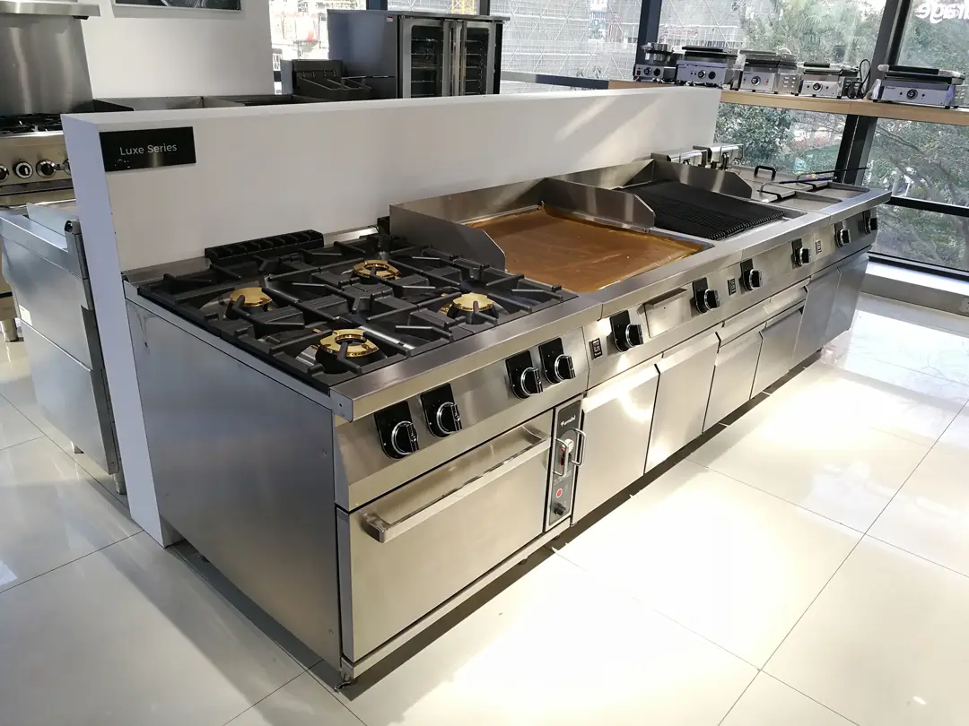 Furnotel Luxe Series Cooking Range for 5 Star Hotel Open Kitchen 1