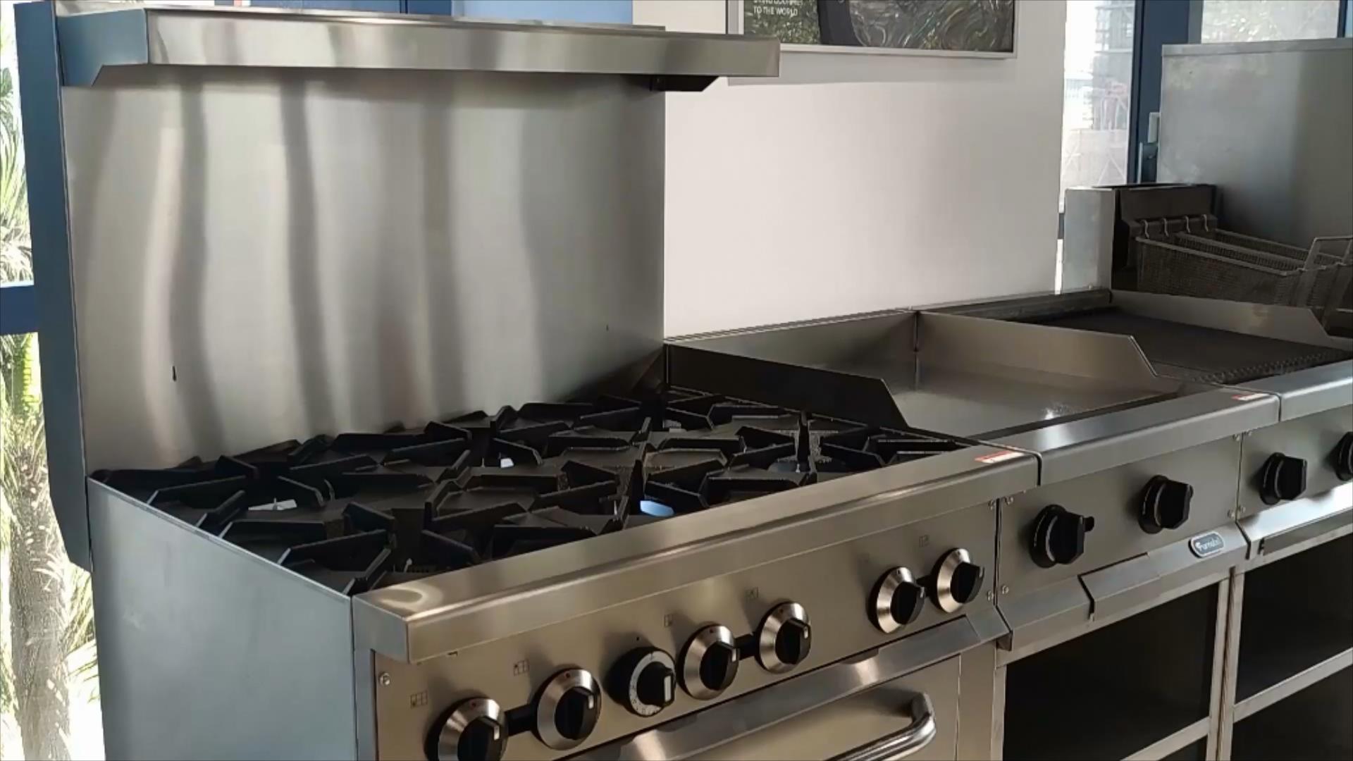 Produk baru-Furnotel Max Series 6-Burner Gas dengan Oven 2