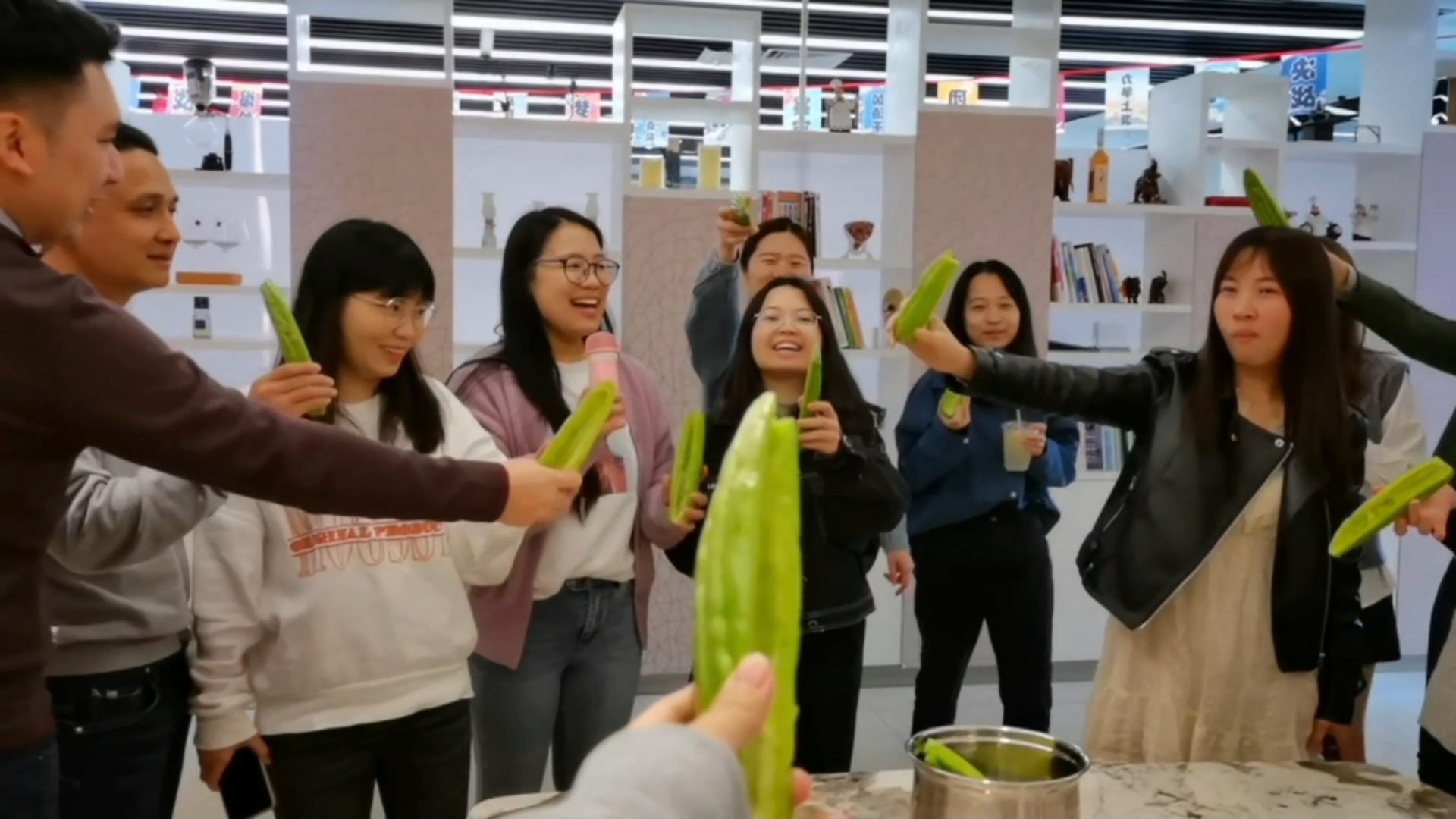 Adakah patut mendapat kerja berpasukan? | Shinelong 1