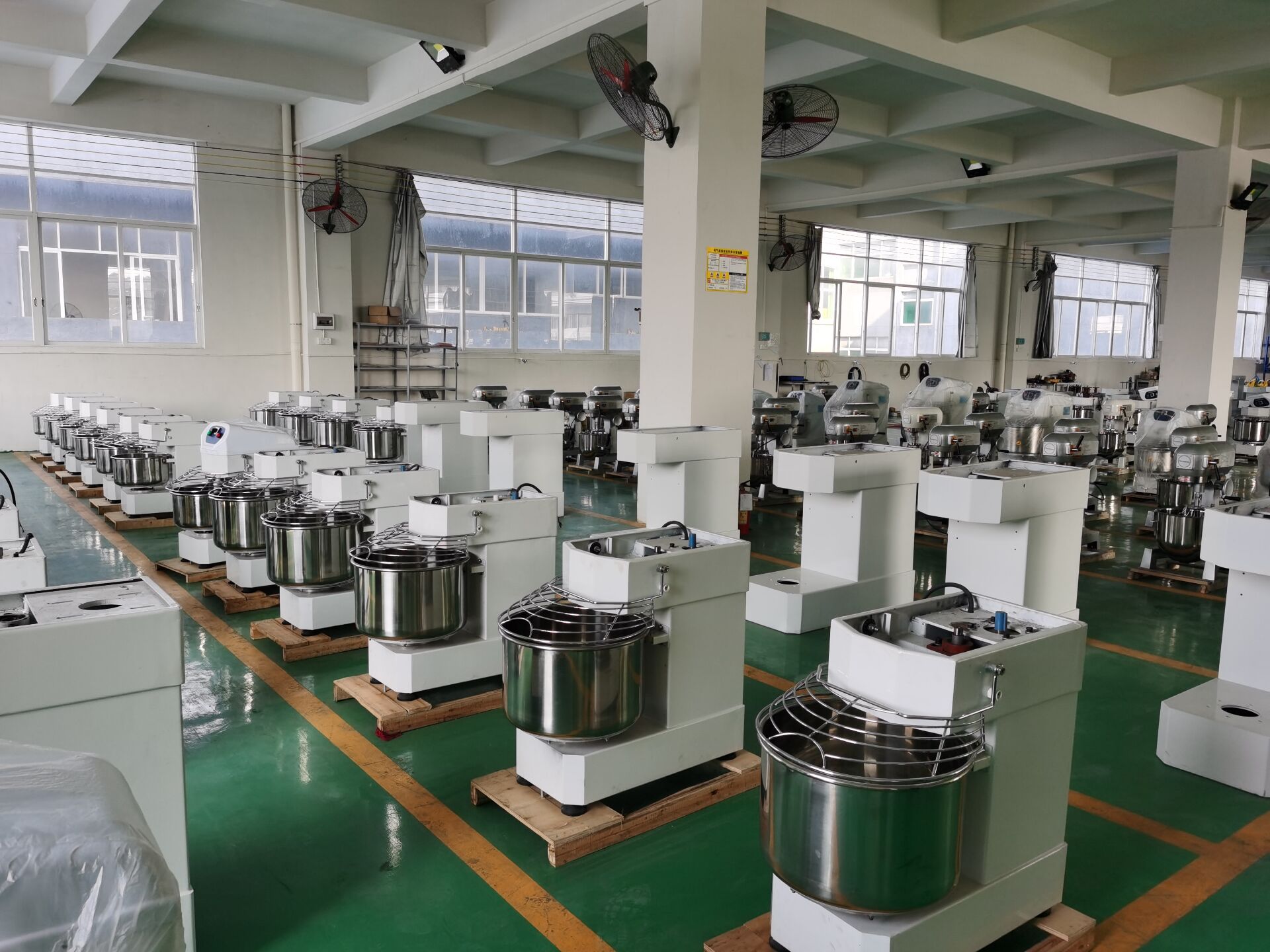 From Dough to Display - Commercial Bakery Equipment Solutions for Exceptional Baking Efficiency 4