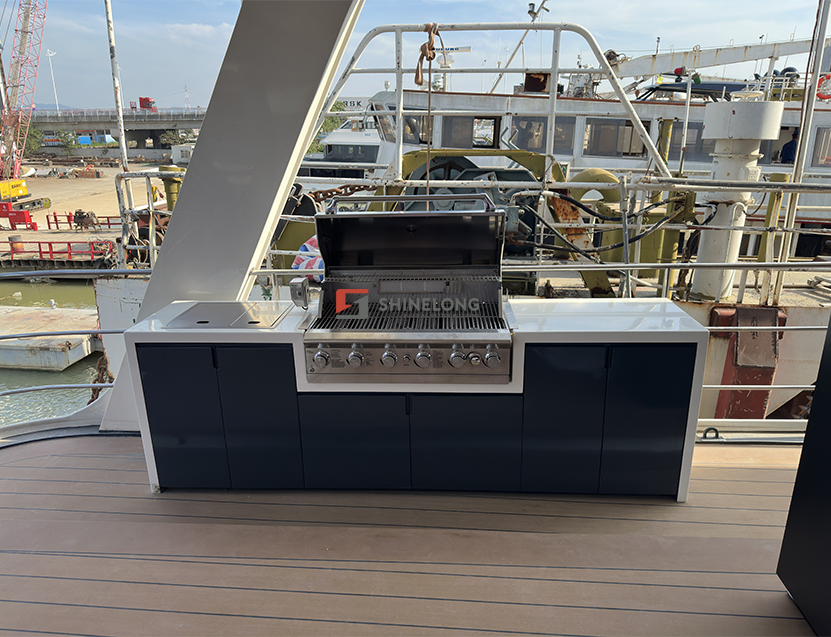How to Set Up a Superyacht Galley: From Kitchen Design to Area Layout ...