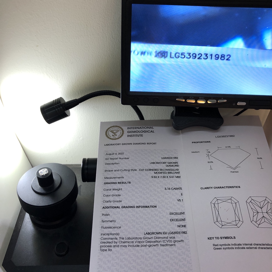 Cut Cornered Rectangular 3.1ct E VS1 CVD Diamond Lab Grown Diamond IGI Certificate 8
