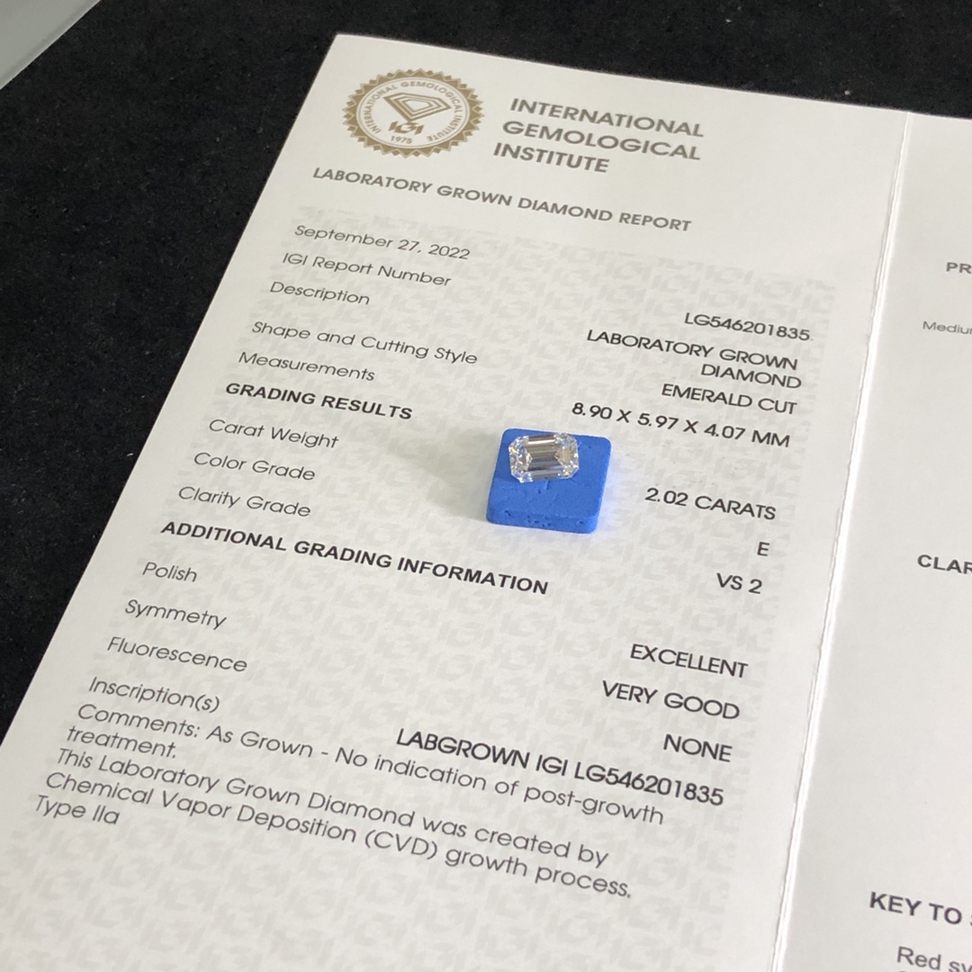Emerald 2ct E VS2 CVD Diamond Lab Grown Diamond IGI Certificate 5