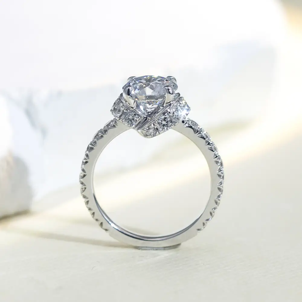 MSR-1660 18K Gold 0,5CT Diamond Round Fese Engagement Ring | Gioielli Messi 1