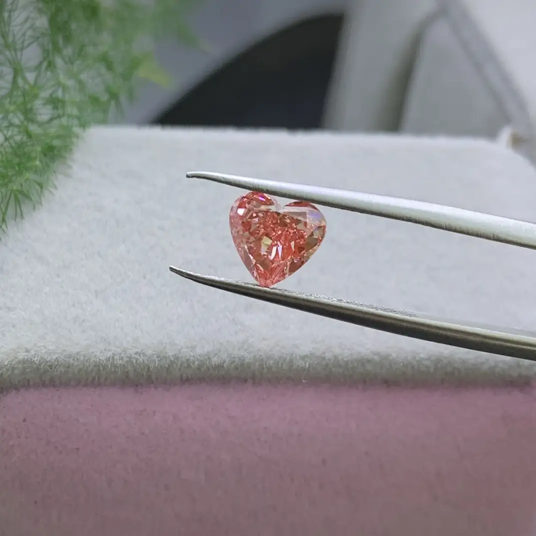 1.3 CT VS1 Fancy Intense Pink Heart Lab Diamond 3