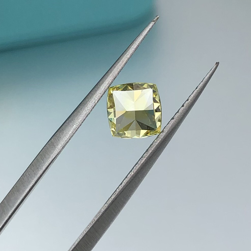 Messi Alahas | Best Value cushion lab diamante nga gihatagan ug taas nga marka 8