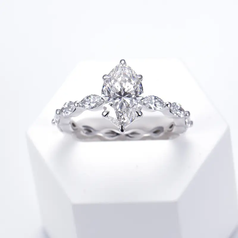 IGI Certified 2.02ct Pear Lab Diamond - US 8.5 - 18k White Gold | Custom Pendants 2