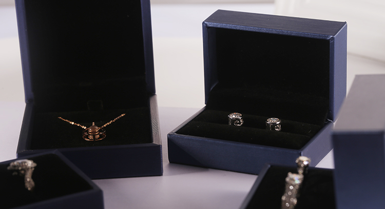 Messi Jewelry - woman moissanite necklace jewelry 18k 14k 10k custom gold jewelry Necklace 32