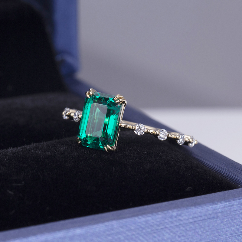 Messi Alahas - MS-551 18k Gold Luxy Emerald Stone Custom Women Alahas Moissnaite Ring Ring 11