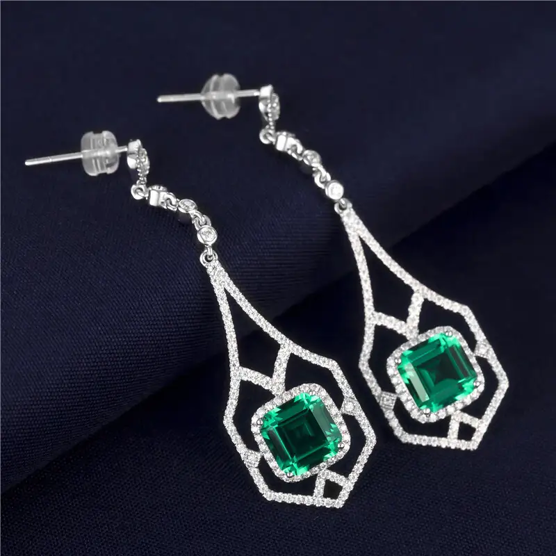 18K White Gold Emerald Pendant Earring 4