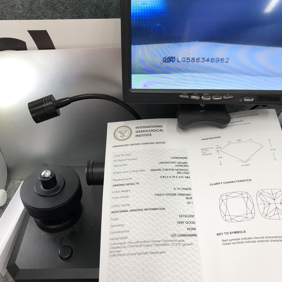 Square Cushion 5ct Fancy Intense Green Blue VS1 CVD Diamond Lab Grown Diamond IGI Certificate 8