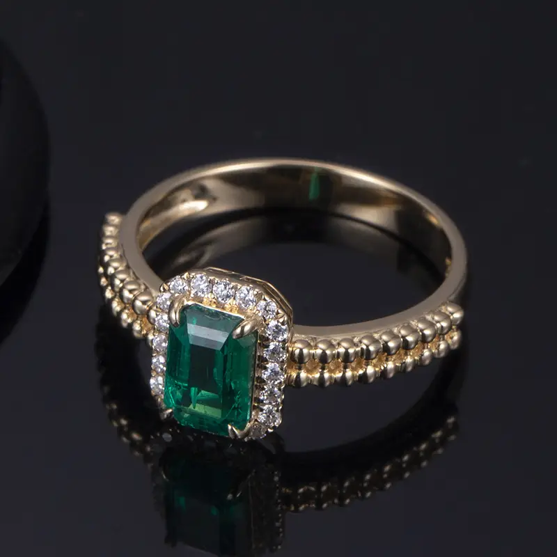 Messi Jewelry 18K Yellow Gold Lab Grown Emerald Halo Ring 3