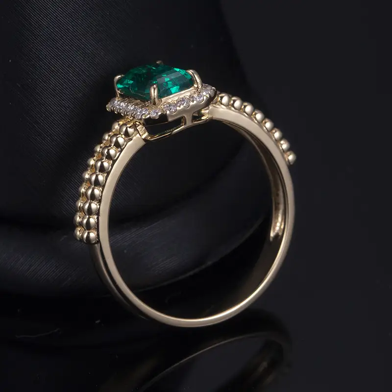 Messi Jewelry 18K Yellow Gold Lab Grown Emerald Halo Ring 6