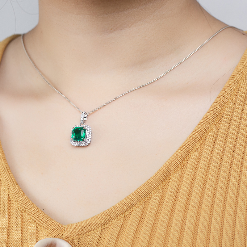 Colar de esmeralda cultivada em laboratório em ouro 18K - Messi Jewelry 8