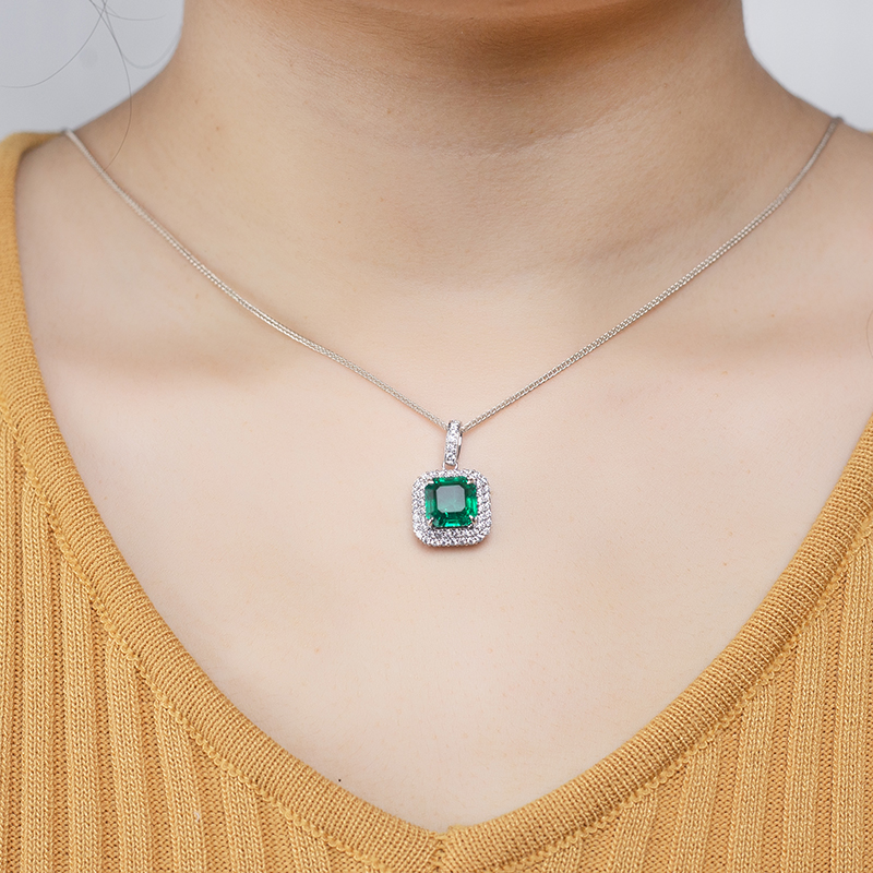 Colar de esmeralda cultivada em laboratório em ouro 18K - Messi Jewelry 10