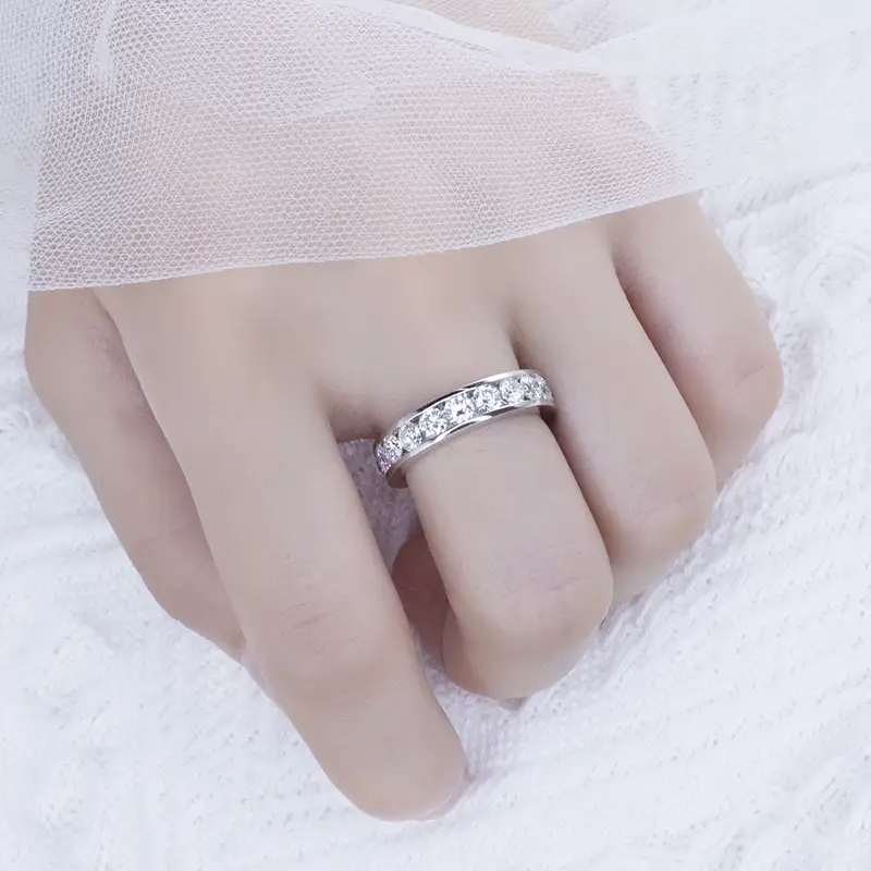 Moissanite Rings with GRA Certificate - Wholesale Available 3