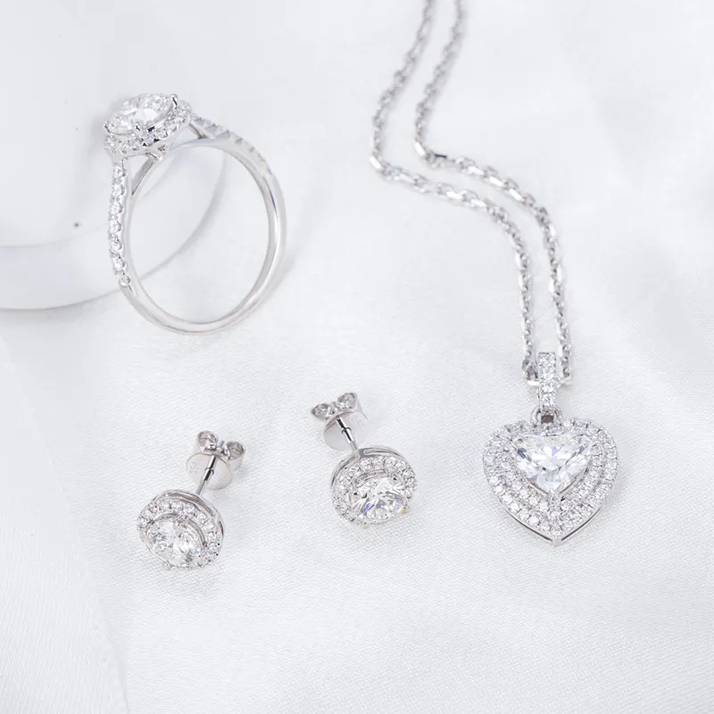 18K White Gold Heart-Shaped Lab-Grown Diamond Pendant Necklace 6